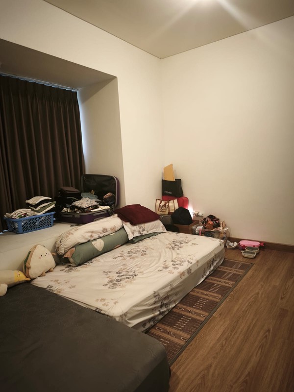 Disewakan Rumah Cantik 2 Lantai Wisata Bukit Mas Cluster Chelsea Surabaya Barat