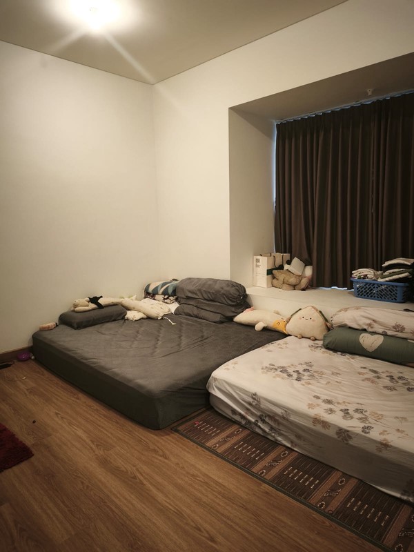 Disewakan Rumah Cantik 2 Lantai Wisata Bukit Mas Cluster Chelsea Surabaya Barat