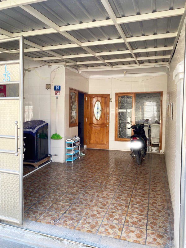 Rumah di Kebraon Indah Permai Surabaya Barat (sebelah Grand Harvest), Bagus + Terawat, Siap Huni !!!