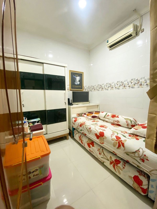 Rumah di Kebraon Indah Permai Surabaya Barat (sebelah Grand Harvest), Bagus + Terawat, Siap Huni !!!