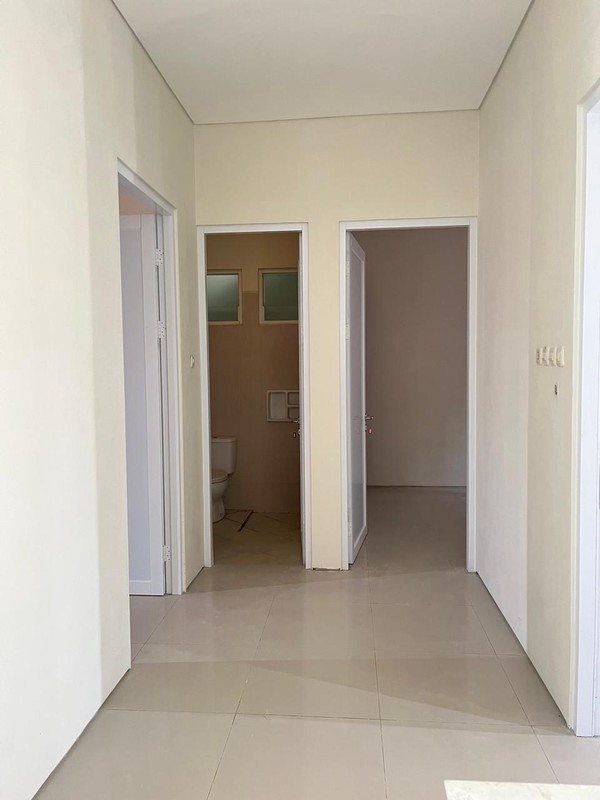 Disewakan Rumah Cantik Royal Residence Cluster Addington Surabaya Barat