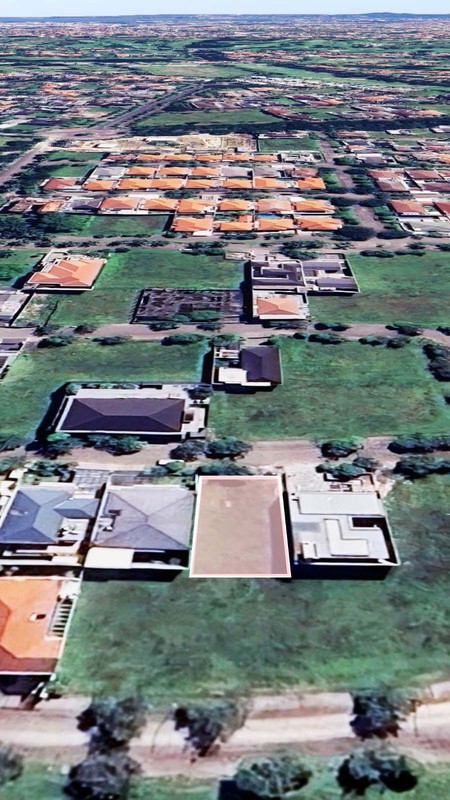 Tanah di Graha Family Surabaya Barat uk. 15 x 26,5 m2, Hadap Utara, Dekat NOOK... NEGO !!! 