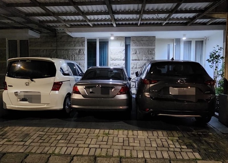 Jual Rumah Cantik The Greenlake Citraland Surabaya Barat