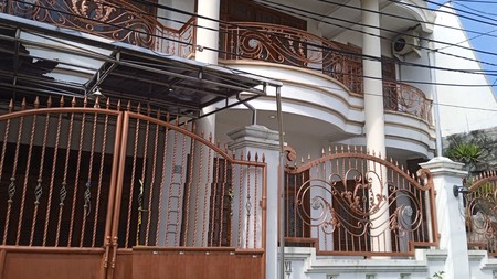 Dijual Rumah Jalan Margorejo Wonocolo Surabaya