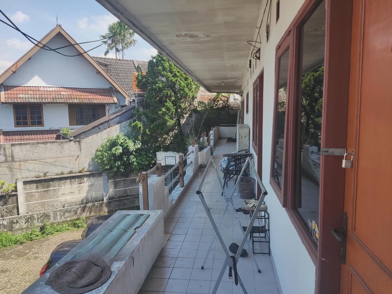 PRODUKTIF! Rumah Kosan Aktif 2 Lantai di Tubagus Ismail, Bandung!