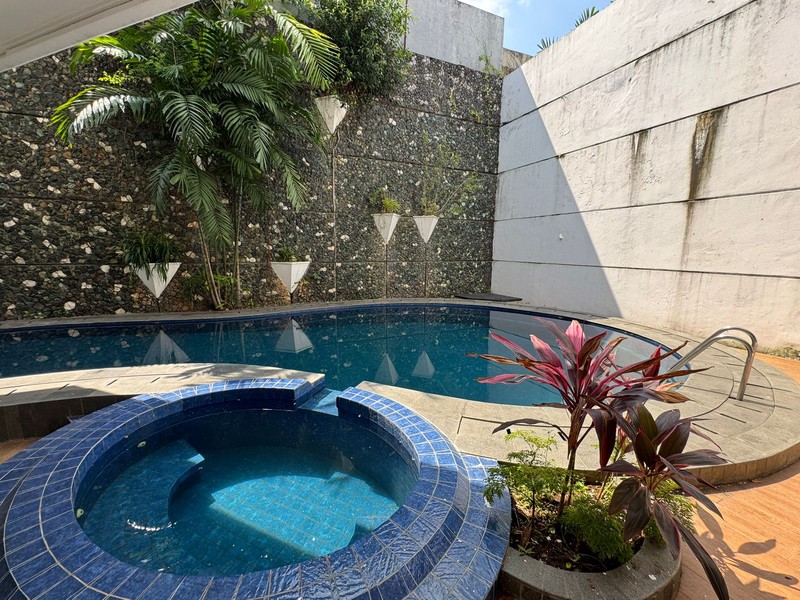 RUMAH DIJUAL JALAN KARANG ASEM JAKARTA SELATAN