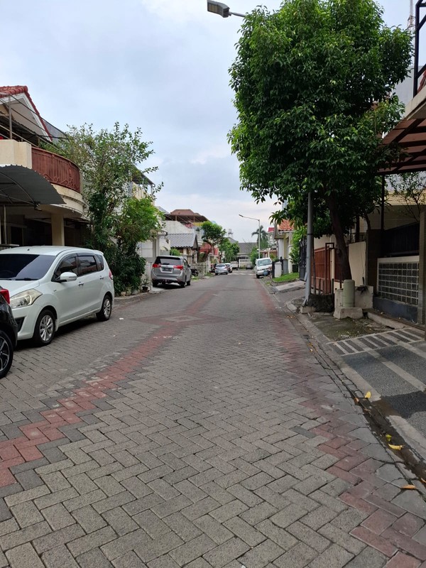 Turun harga..Murah sekali...Dijual Rumah Siap Huni Villa Valensia Pakuwon Indah Surabaya