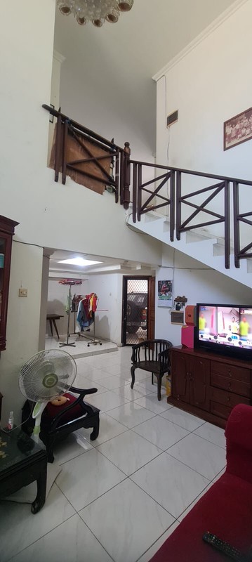 Dijual Rumah Strategis Semolowaru Elok Surabaya Dekat Galaxy Mall & ITS
