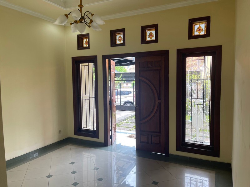 Dijual Rumah Hunian Mewah Rungkut Asri Surabaya Dekat Pusat Kota