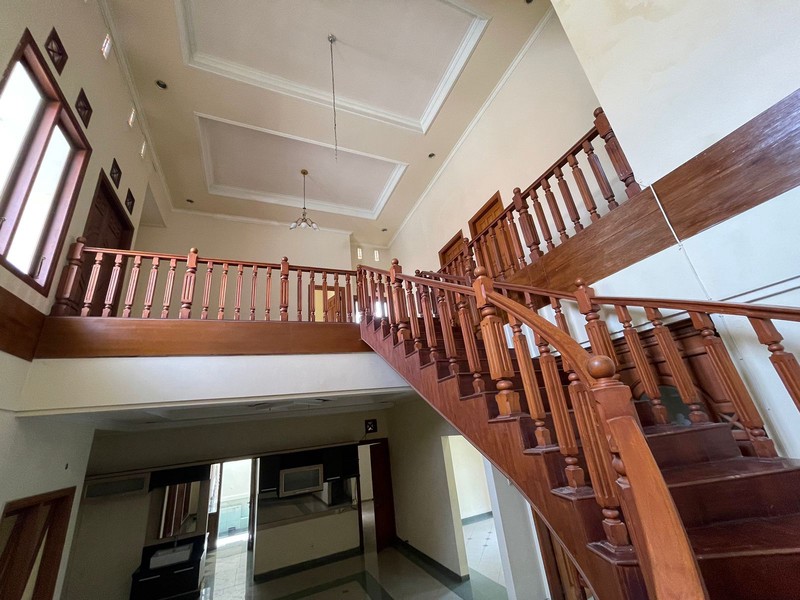 Dijual Rumah Hunian Mewah Rungkut Asri Surabaya Dekat Pusat Kota