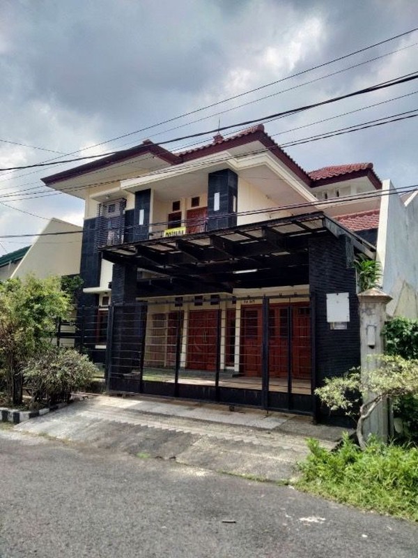 Dijual Rumah Hunian Mewah Rungkut Asri Surabaya Dekat Pusat Kota