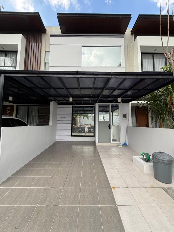 Rumah Modern Northwest Central Surabaya Furnish Premium Cocok Keluarga
