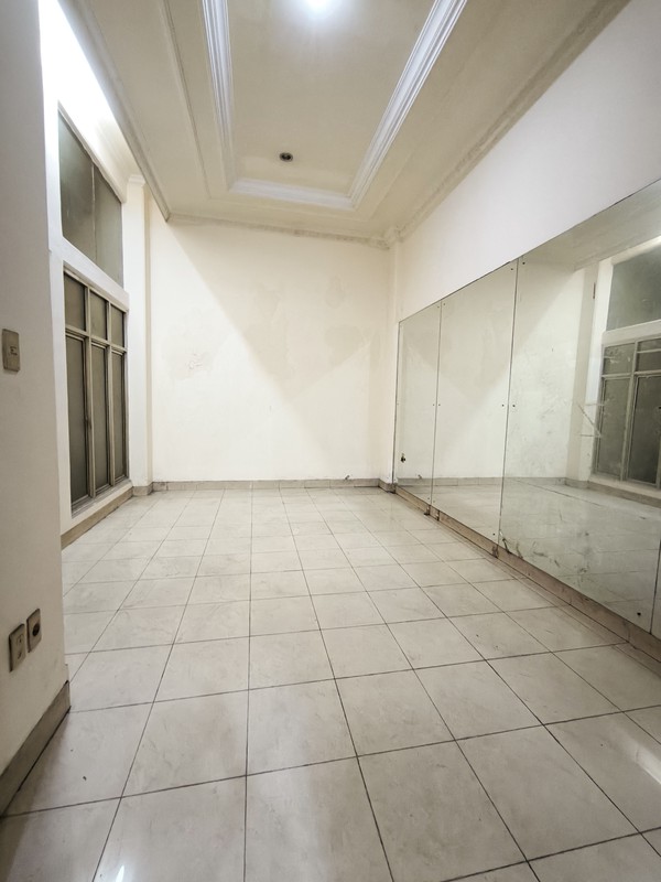 Ruko Gandeng BANGUNAN EX KANTOR di Petojo Jakarta Pusat Cocok buat Kantor & Bisnis