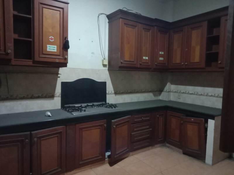 Ruko Gandeng BANGUNAN EX KANTOR di Petojo Jakarta Pusat Cocok buat Kantor & Bisnis