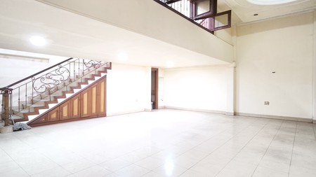 BANGUNAN EX KANTOR di Petojo Jakarta Pusat Cocok buat Kantor & Bisnis