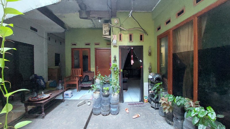 Sebidang Lahan dekat Ragunan Pasar Minggu 20M dari Harsono RM bonus bangunan lama Ruko dan Kamar Kontrakan