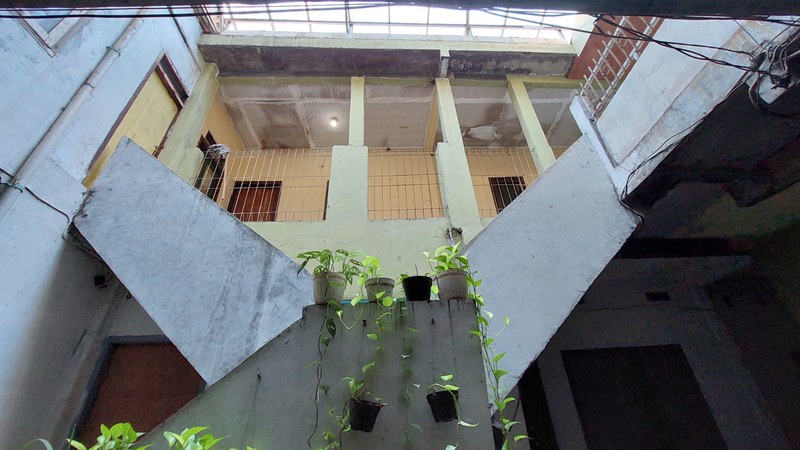 Sebidang Lahan dekat Ragunan Pasar Minggu 20M dari Harsono RM bonus bangunan lama Ruko dan Kamar Kontrakan