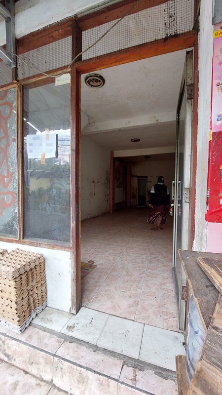 Sebidang Lahan dekat Ragunan Pasar Minggu 20M dari Harsono RM bonus bangunan lama Ruko dan Kamar Kontrakan