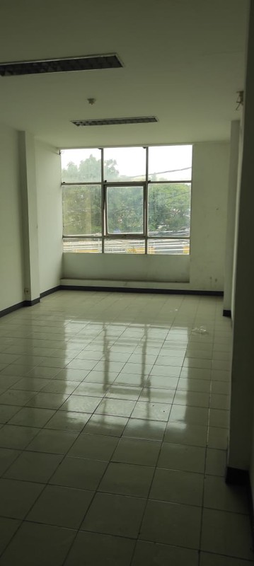 Disewakan Ruko Strategis & Bebas Banjir di Cideng Barat - Siap Huni!