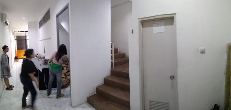 RUKO DISEWAKAN DI CIDENG TIMUR - LOKASI PRIME! 