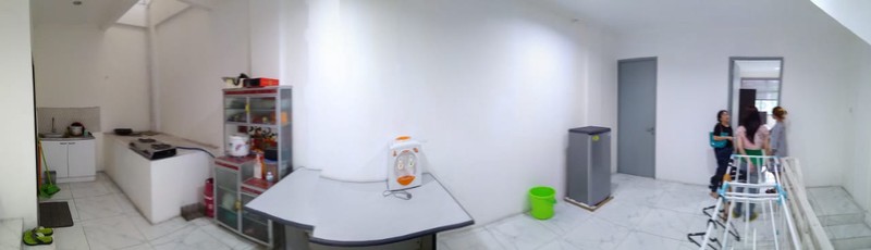 RUKO DISEWAKAN DI CIDENG TIMUR - LOKASI PRIME! 