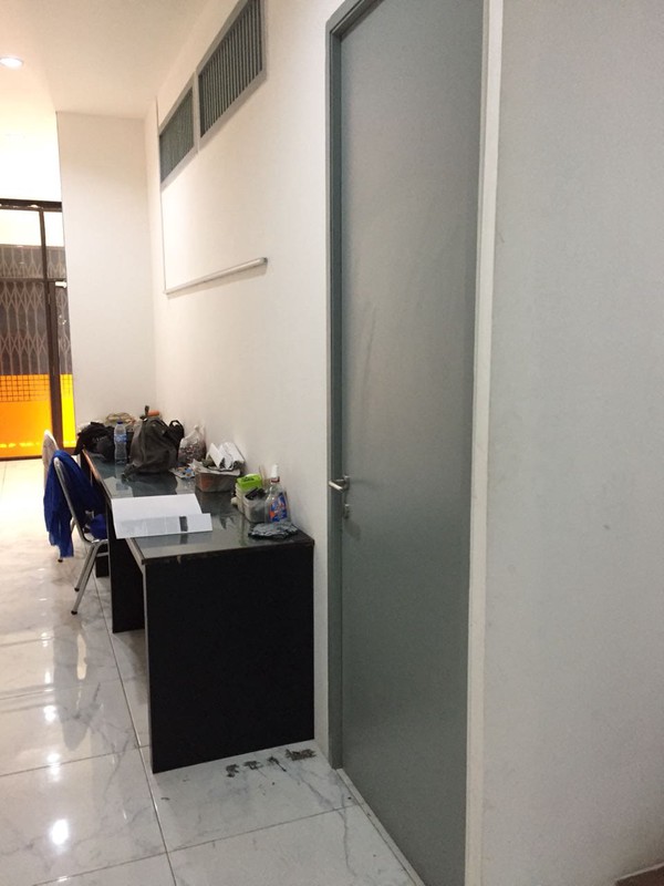 RUKO DISEWAKAN DI CIDENG TIMUR - LOKASI PRIME! 