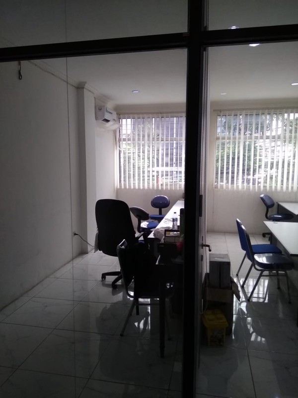 RUKO DISEWAKAN DI CIDENG TIMUR - LOKASI PRIME! 