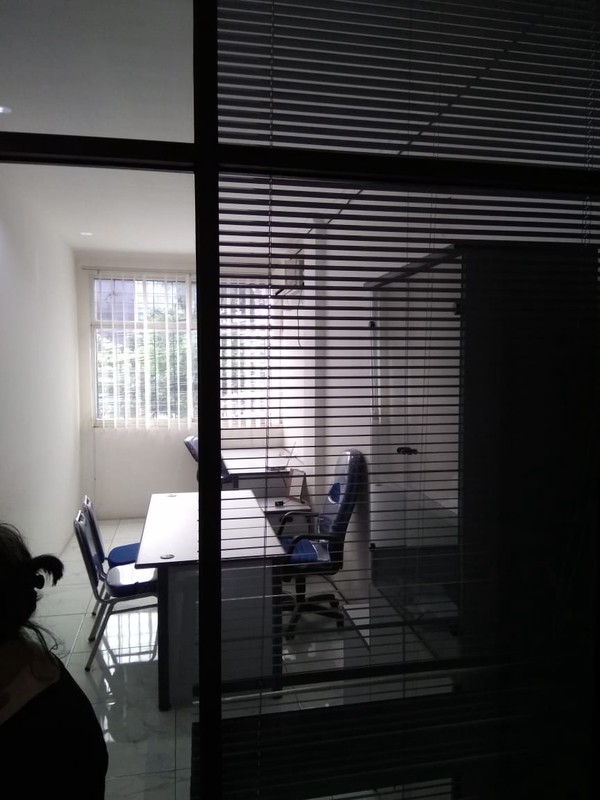 RUKO DISEWAKAN DI CIDENG TIMUR - LOKASI PRIME! 