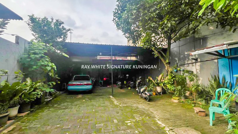 Rumah Strategis di Jalan Mawar Bintaro - Dekat Tol & MRT