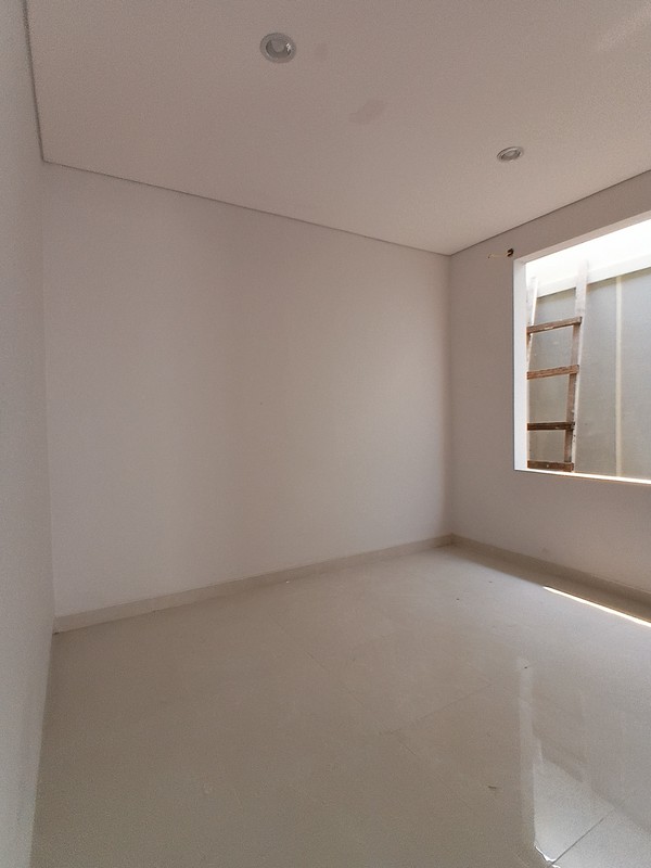 Disewakan Rumah/Kantor baru di Kebayoran baru