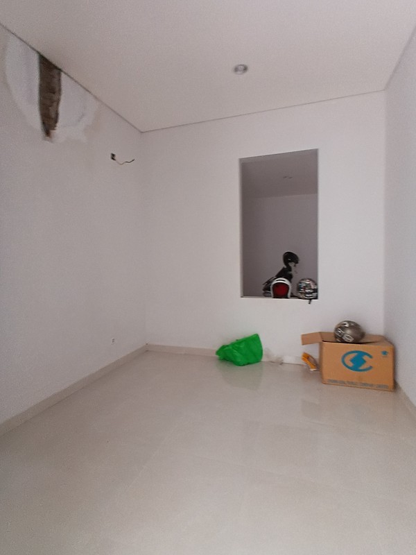 Disewakan Rumah/Kantor baru di Kebayoran baru