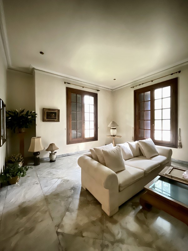 Dijual Rumah Mewah Hook di Jl Martimbang Kebayoran Baru