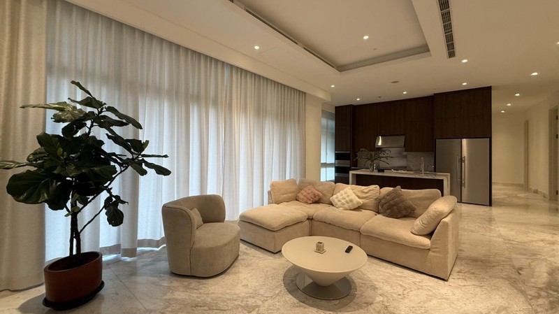 Disewakan Unit Apartemen Le Parc at Thamrin Nine 4BR 281 M2 Full Furnished, Pool View