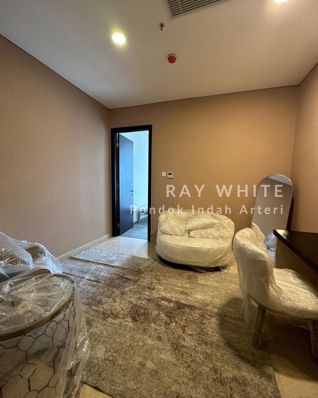 Sudirman Suites - Brand New Elegant 1BR Furnished 