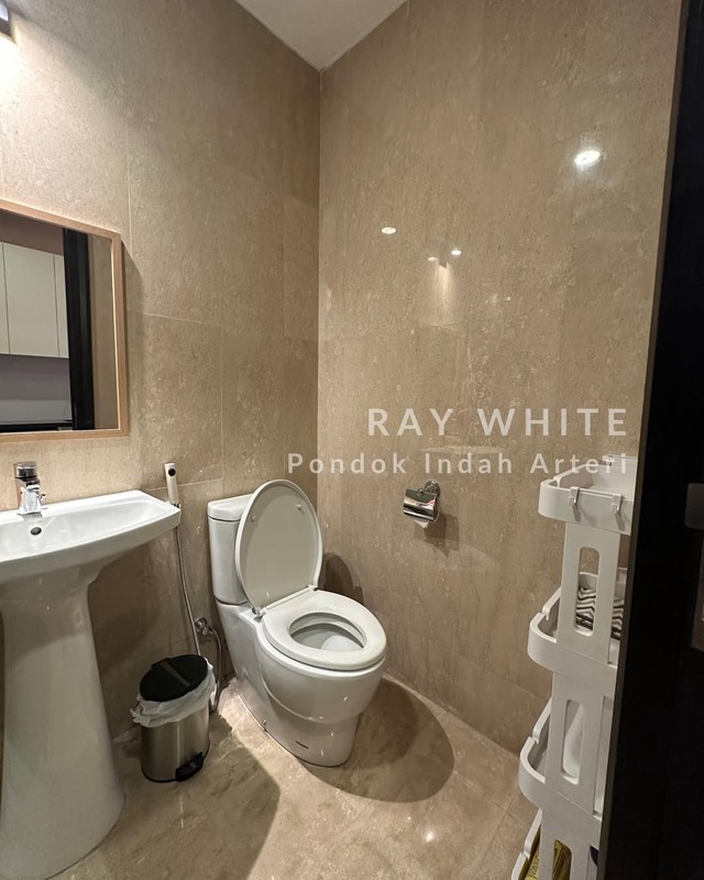 Sudirman Suites - Brand New Elegant 1BR Furnished 