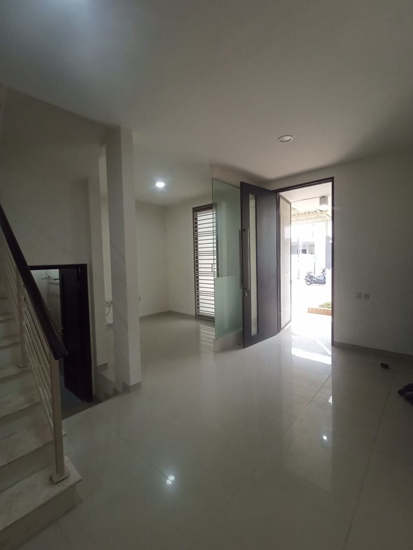 Jual Cepat Rumah 2 lantai Pantai Mentari Cluster The Havens