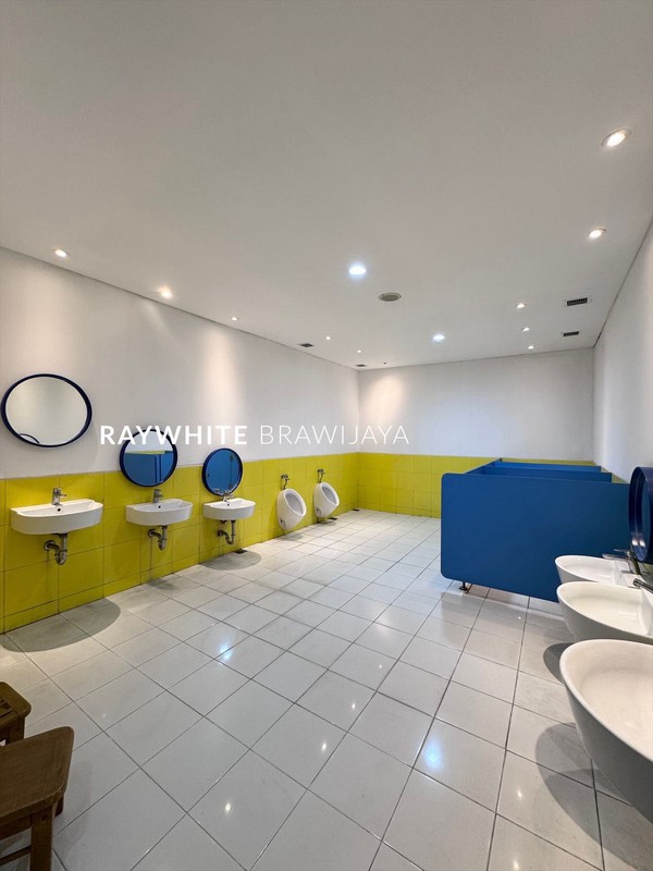 Gedung Lokasi Strategis Area Cipete Abdul Majid Raya