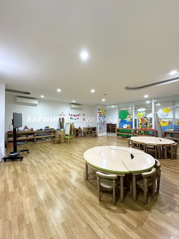 Gedung Lokasi Strategis Area Cipete Abdul Majid Raya