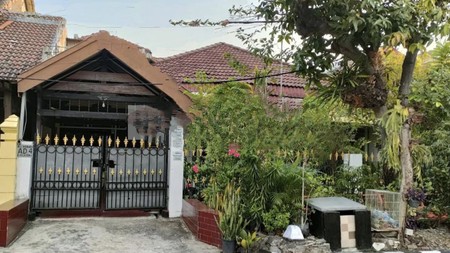 Rumah di Jalan KETINTANG PERMAI, SURABAYA Selatan Jalan Boulevard 