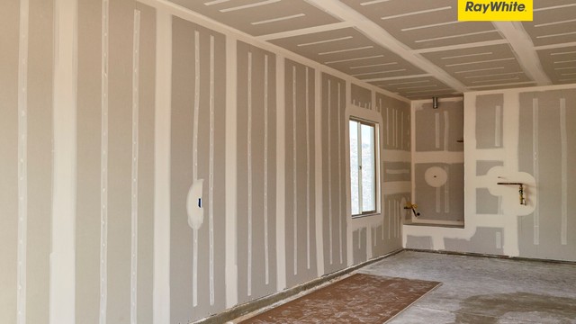 Drywall: Understanding its Features, Pros and Cons, and Market Dynamics