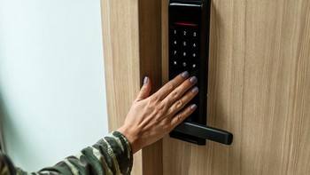 Smart Door Lock : Banyak Lebihnya Atau Kurangnya?