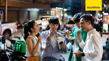 Lezatnya Street Food Stasiun Gondangdia, Gak Kalah Dari Menu di Restoran!