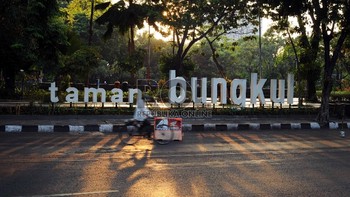 Taman Bungkul: Taman Indah Di Kota Surabaya