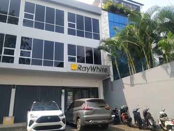 Office Ray White Tebet