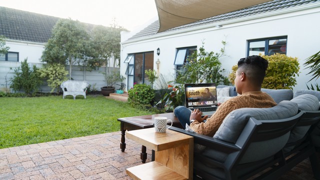 7 Inspirasi Memanfaatkan Halaman Belakang Rumah yang Terbatas, Bisa Jadi Tempat Main Buah Hati