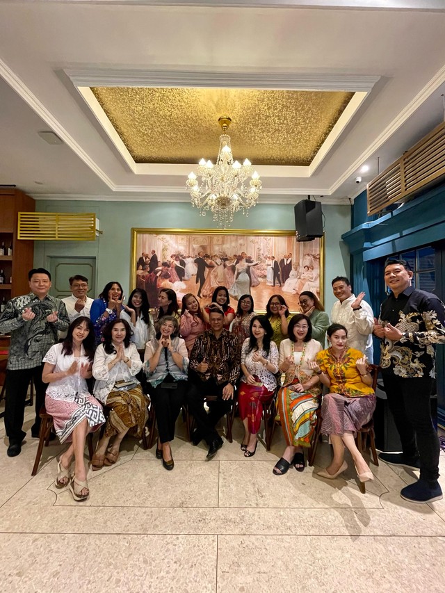 Image 1 of 17