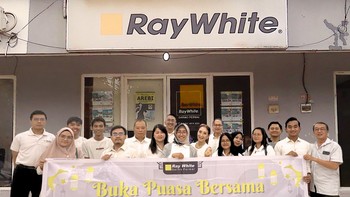 Ray White Darmo Permai