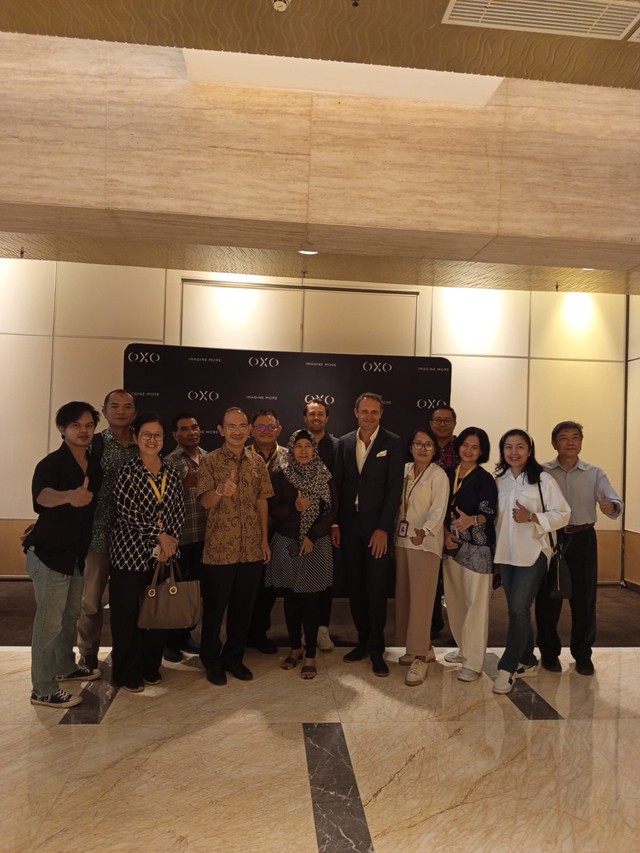 Image 1 of 17
