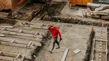 5 Tips Memilih Kontraktor Bangunan dalam Membangun Rumah Impian!