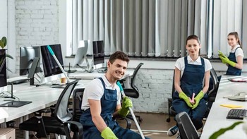 7 Tips Membersihkan Kursi Kantor Agar Tetap Bersih dan Awet